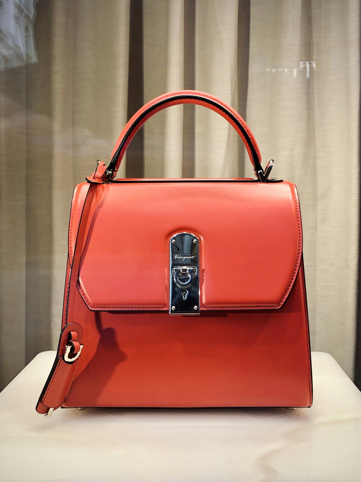 Authenticated Pre-Owned Luxury Designer Handbag Collection on The Luxury Closet